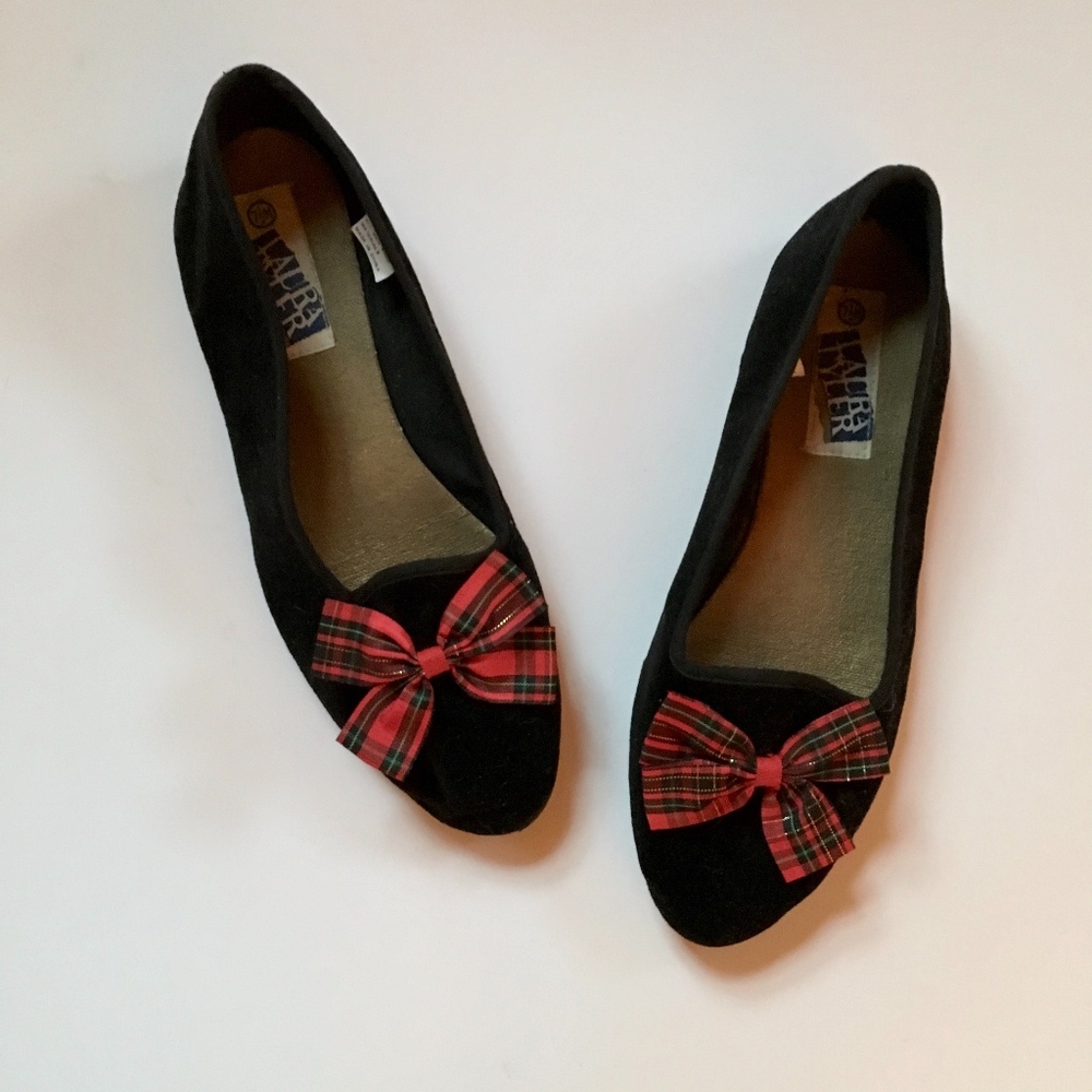 Vintage velvet flats with plaid bow | Laura Tyler